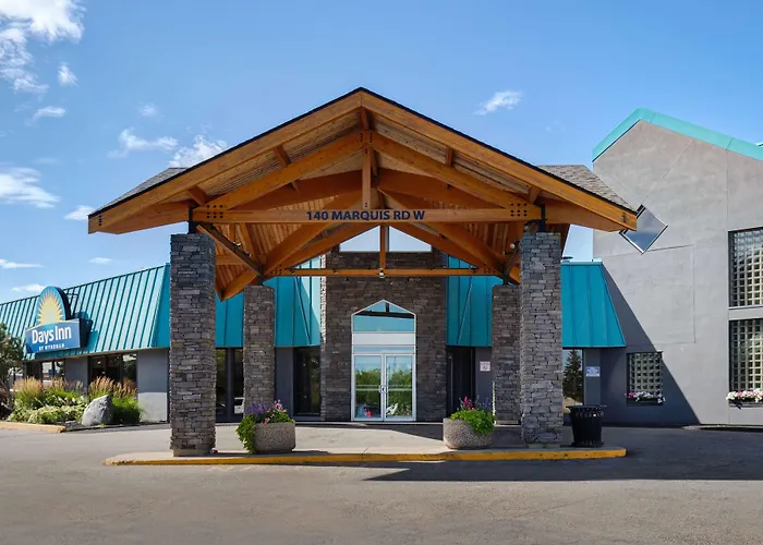 Luxury hotel only: Days Inn & Conference Centre By Wyndham Prince Albert